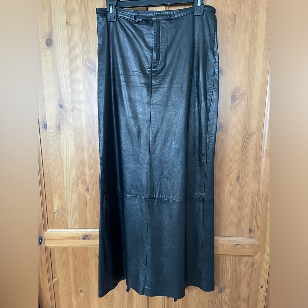 💯 Lambskin super soft Leather skirt size Medium